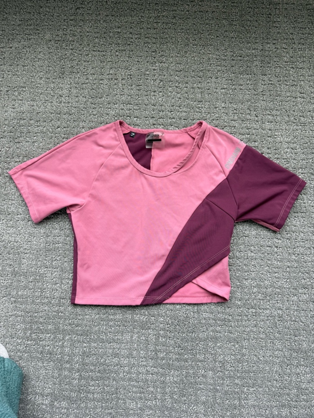 Gymshark Pink and Plum Colorblock Cropped Athletic Top